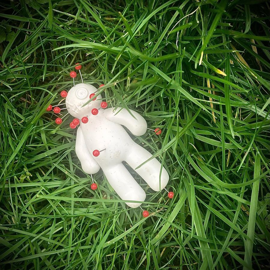 The doll, at rest